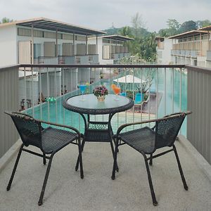 Deluxe Double or Twin Room Pool View